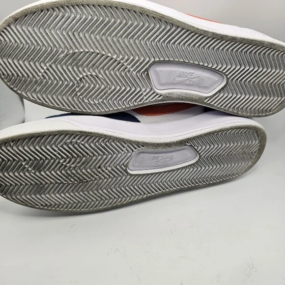 Size 10.5 Men's - Nike Adversary Premium SB Navy Safety Orange EU 44.5 (T11) - Picture 6 of 7